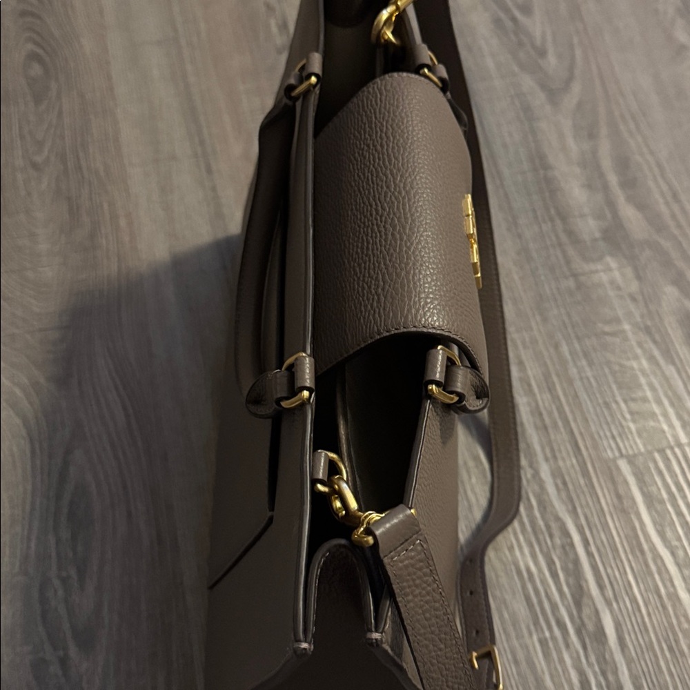 Tory Burch Leather Handbag - Picture 11 of 11